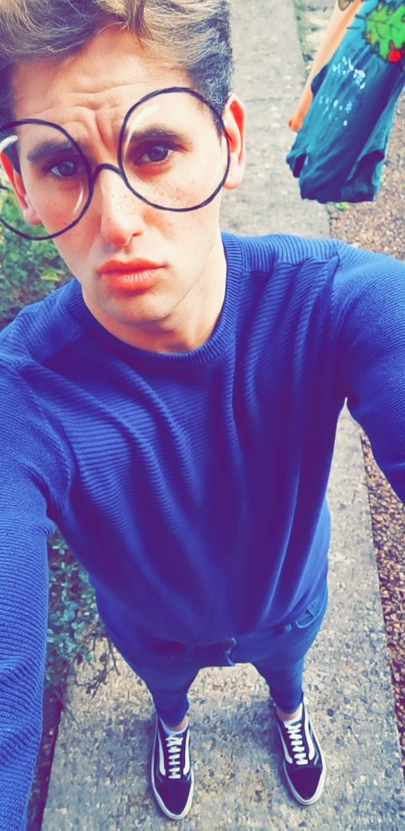 blyth_gordon's tweet photo. Feeling the rays up in Glenrothes 🙌🏻🙌🏻 https://t.co/fOfSwG4jJY