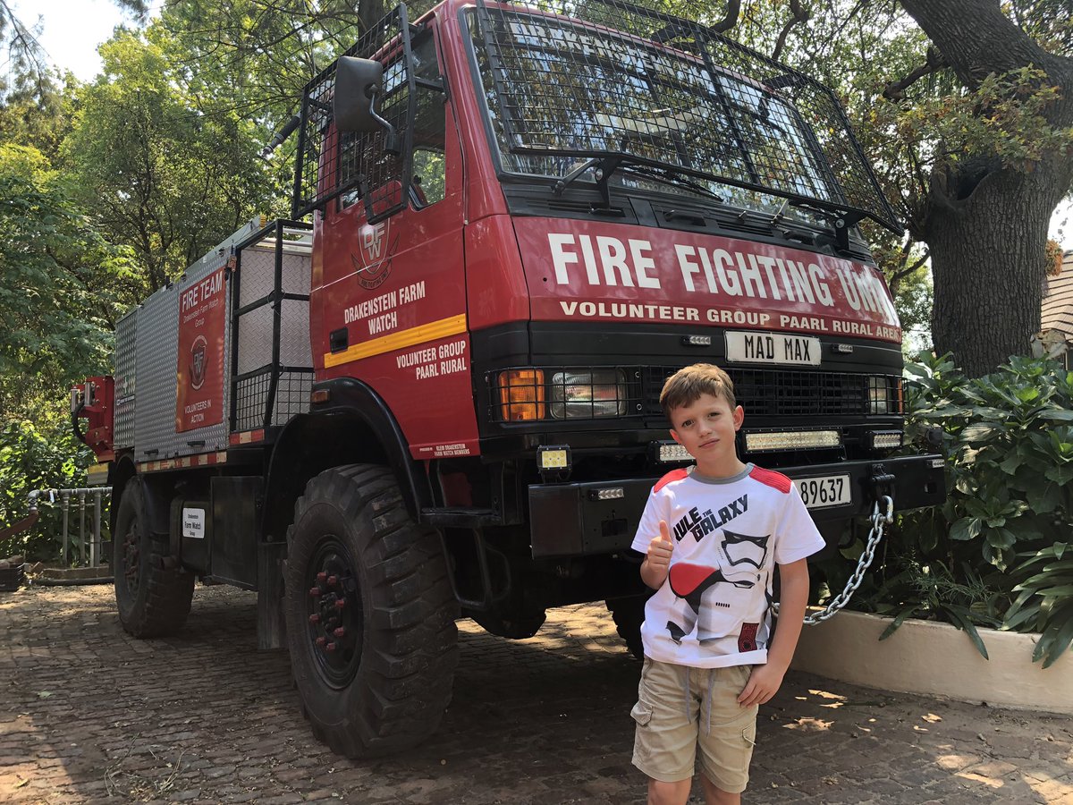 Heartwarming to see how the Paarl community shows support for the hardworking men and women helping to keep us safe! More help is however needed, please help if you can!   <a href="/Daisy_on_Call/">Daisy on Call</a>