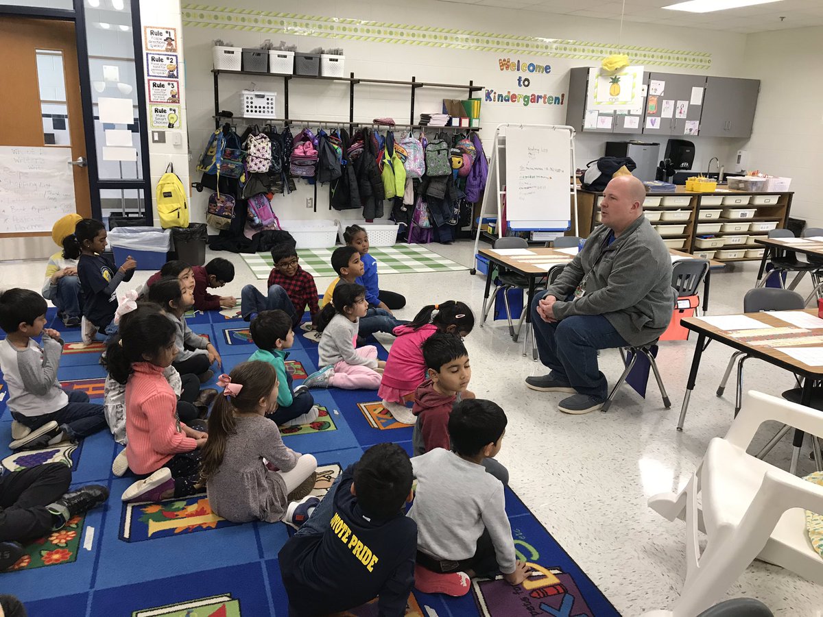 Kim Engle tweet media