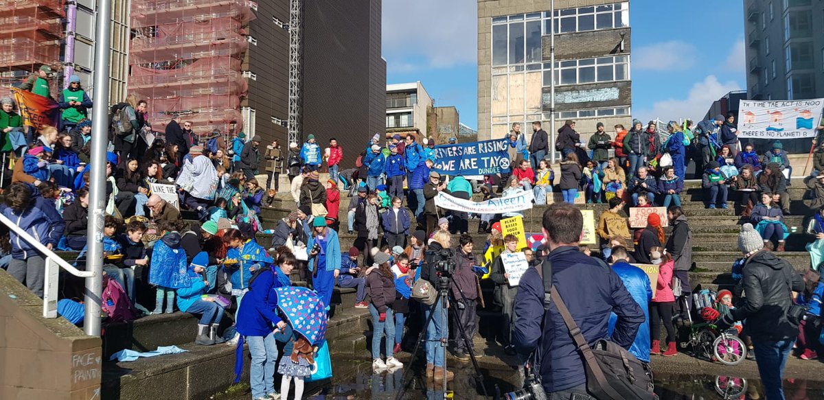 ScotlandXr's tweet photo. #TheBlueWave2 is forming! https://t.co/cH9Mc7rvLJ