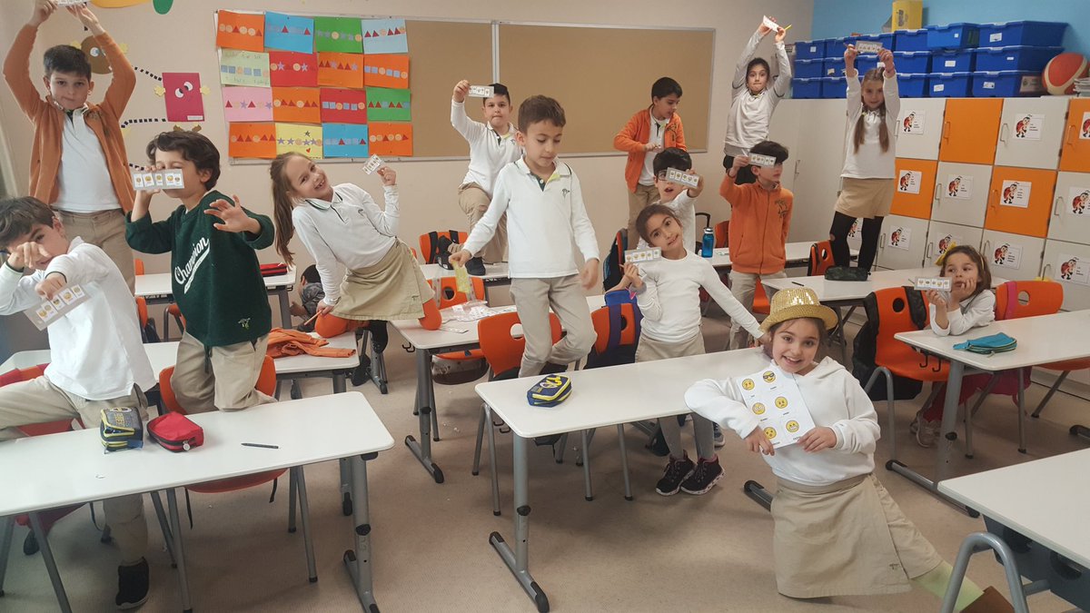 BusraSonat's tweet photo. Three, two, one
It's BING🙂 time ...
It was hilarious to play BING🙃 and revise the vocabulary: sad, happy, angry, scared, surprised, disgusted, ... etc.
😍😏🤔😓😲😤😱😡
#classroomgames #bingo #feelings #emogy #Emoji #smiley #LearnEnglish
@KvancBarlas @FundaPeksen https://t.co/Dbplh4Pdjx
