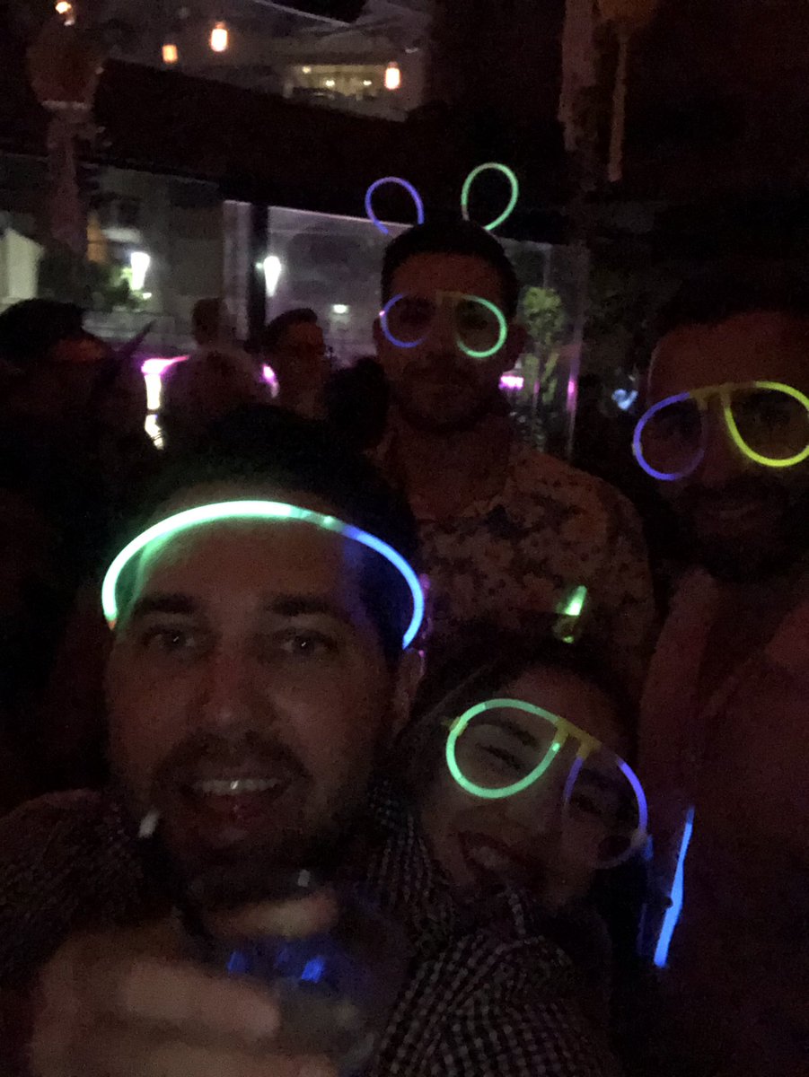 beerboy182's tweet photo. How good is Mardi Gras after a Kings playoff win!! #NoLockOuts #Bender ππ³οΈβπ https://t.co/sbuMIVkjQo