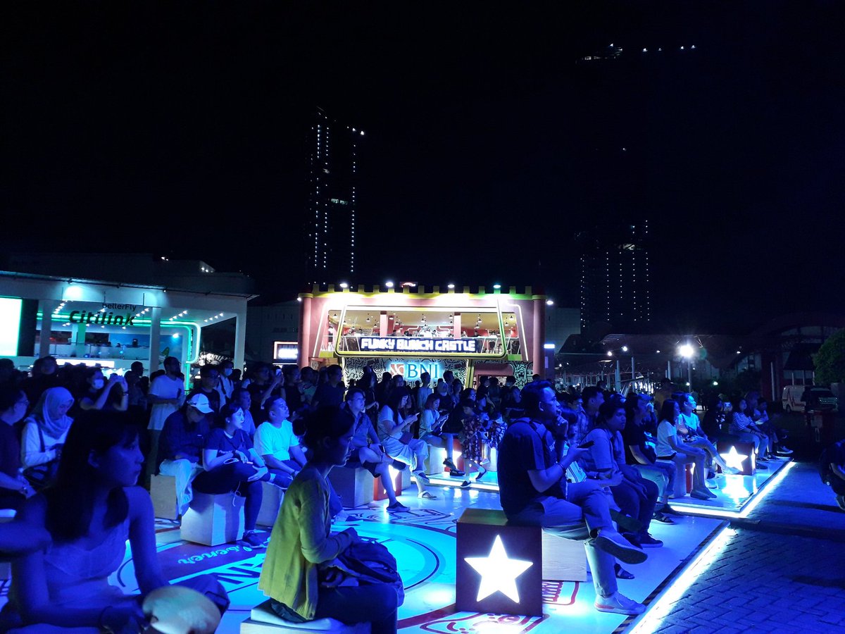 JavaJazzFest's tweet photo. Let's spend time to chill together with @jaysomband at #JavaJazzStage #BNIJJF2020 #RedeemYourselfThroughMusic https://t.co/YD3NcJuVxN