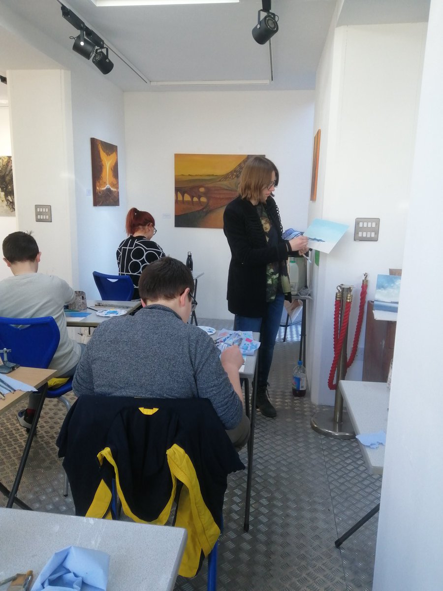 se9containergallery tweet media