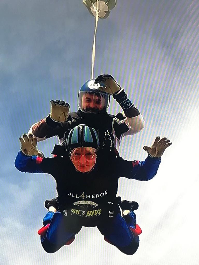 hull4heroes's tweet photo. We welcome.Mandy Sullivan to our team a special lady who has gives her all for @hull4heroes she even threw herself out of a plane for us. she has 4  sons  2 have served in the @BritishArmy &amp; a daughter in the @RoyalNavy

Welcome Mandy 
#friendsforever
#Strongertogether https://t.co/lxMW8SbAE1