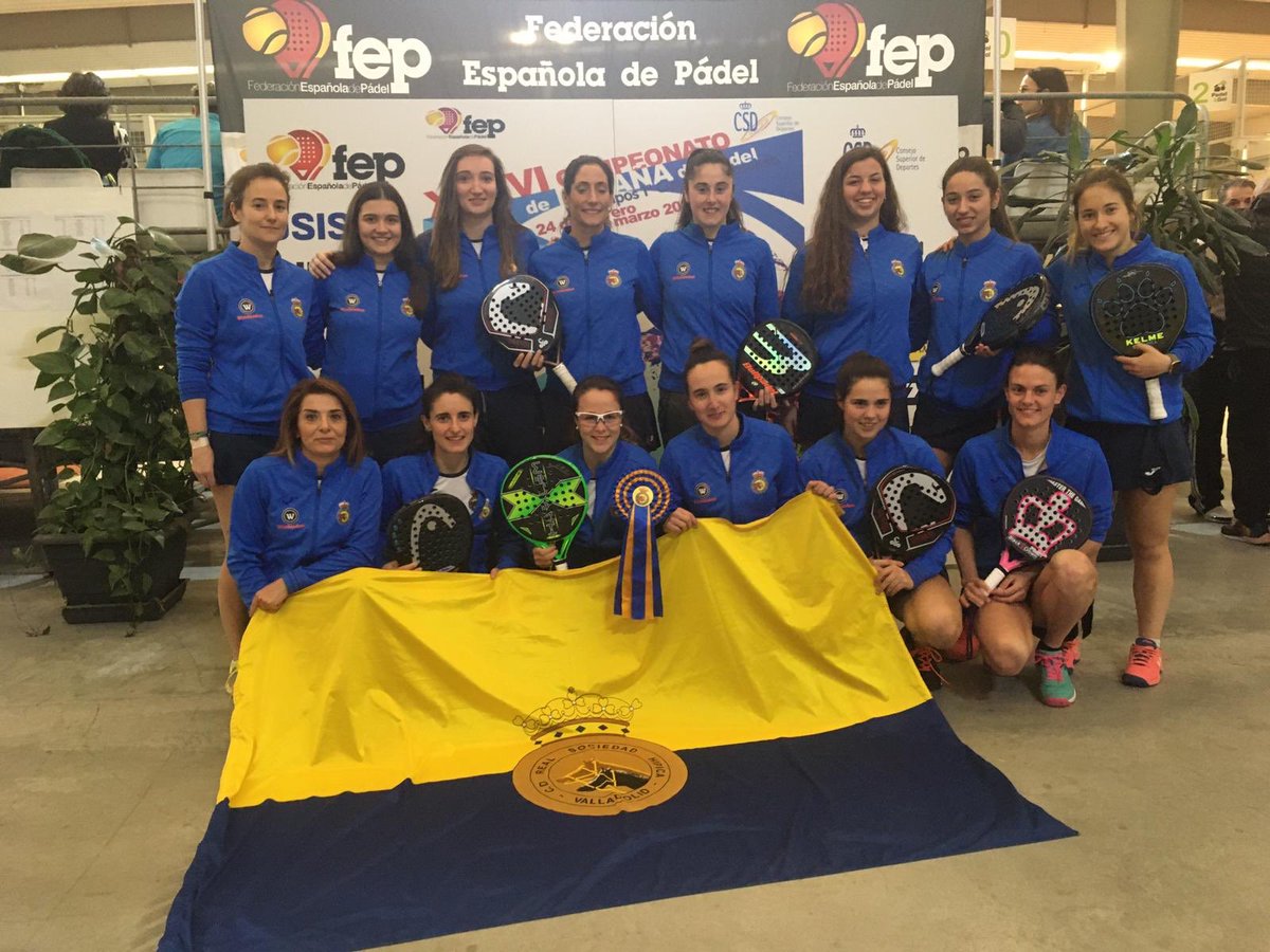 Enhorabuena al equipo femenino de <a href="/RSHipica_vallad/">RS Hipica</a>, que logra la permanencia en 1ª categoría nacional absoluta por equipos de clubs. Hito en la historia del pádel de CyL. <a href="/padelfederacion/">FEP</a> <a href="/PadelGolSntrtzi/">PadelandGol</a>