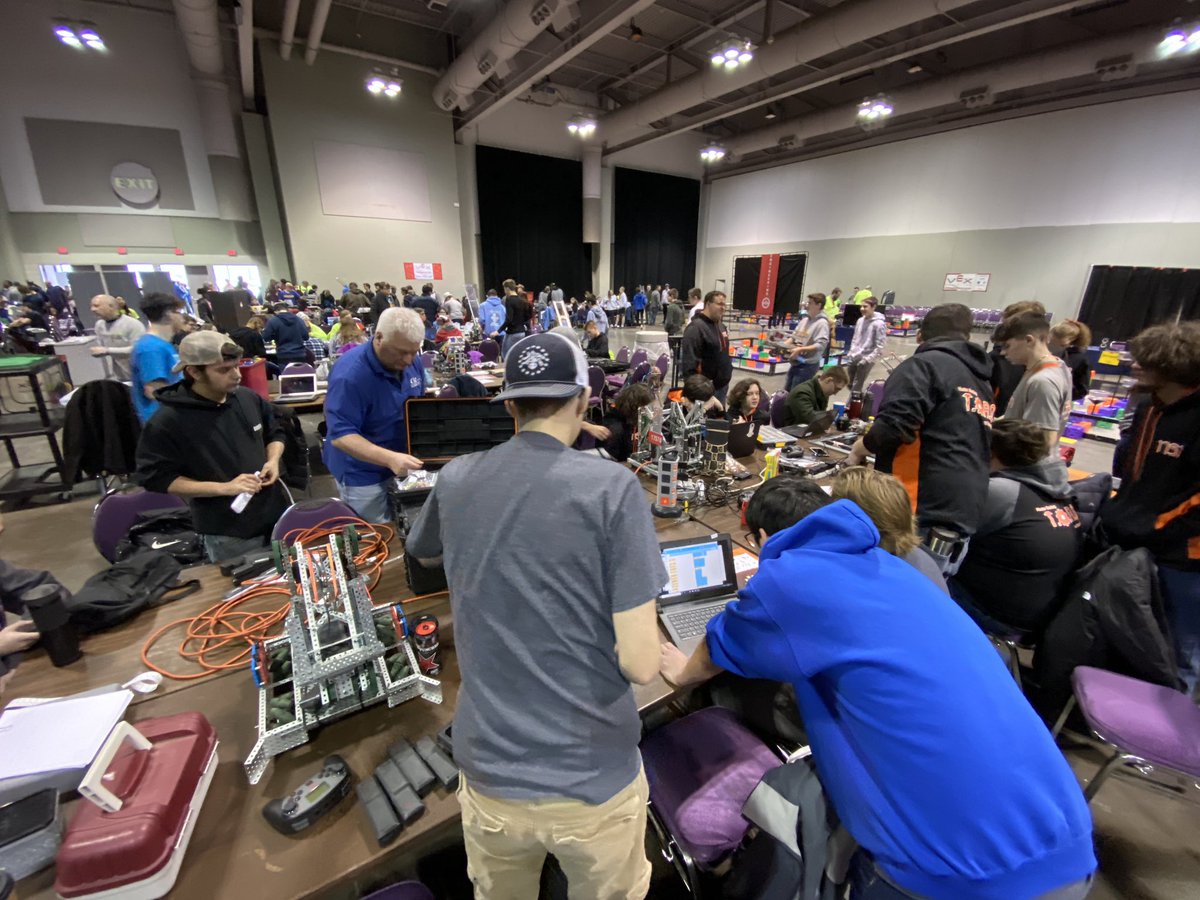 deisel68's tweet photo. #HereWeGo VEX Robotics State Championships! #RebelRobotics are passed inspection and ready for competition. #mycrcs #LetsDoThis https://t.co/GKXfaUTsSy