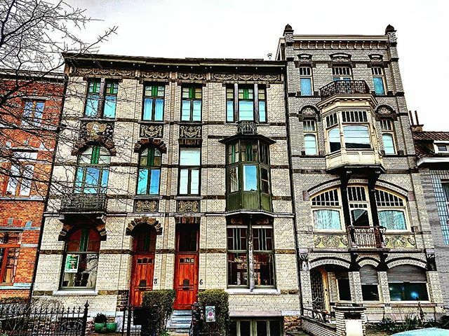 Peeveedh's tweet photo. Kortrijk Jan Breydellaan #kortrijk #igkortrijk #igerskortrijk #igers #stadkortrijk #duizendkortrijksestraten #janbreydellaan #streets #streetphotography #architecture https://t.co/dNFGXeMjtI