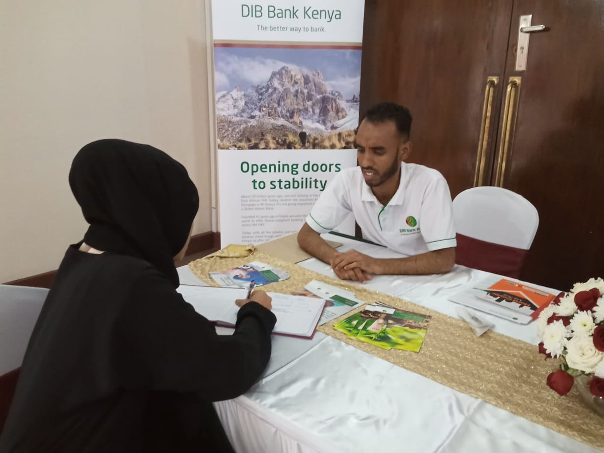DIBBank_Ke's tweet photo. At the Bank Smartly training at Jami Mosque Multi-purpose hall where participants got to learn more about Islamic Banking to fulfill your purpose. #BankSmartly #TheBetterWayToBank #BankOnYourValues #CloserToAchievers https://t.co/0oUtWlZL64