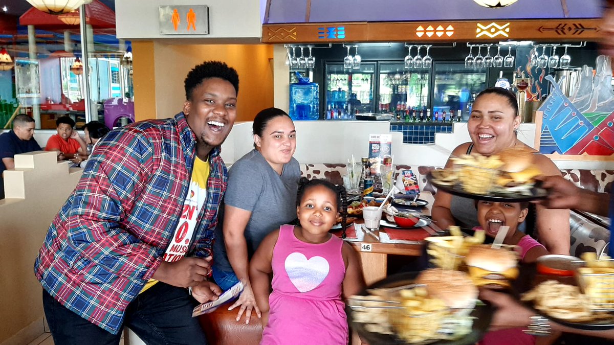ecr9495's tweet photo. Happy Spur Style Saturday's. JSbu got to celebrate Saturday with Sleona and her family this afternoon at the Grand Rapid Spur - bluff,  what a vibe! Celebrating people with a taste for life...
#SpurStyleSaturdays @JSbuOfficial https://t.co/zaAo3R1uK5