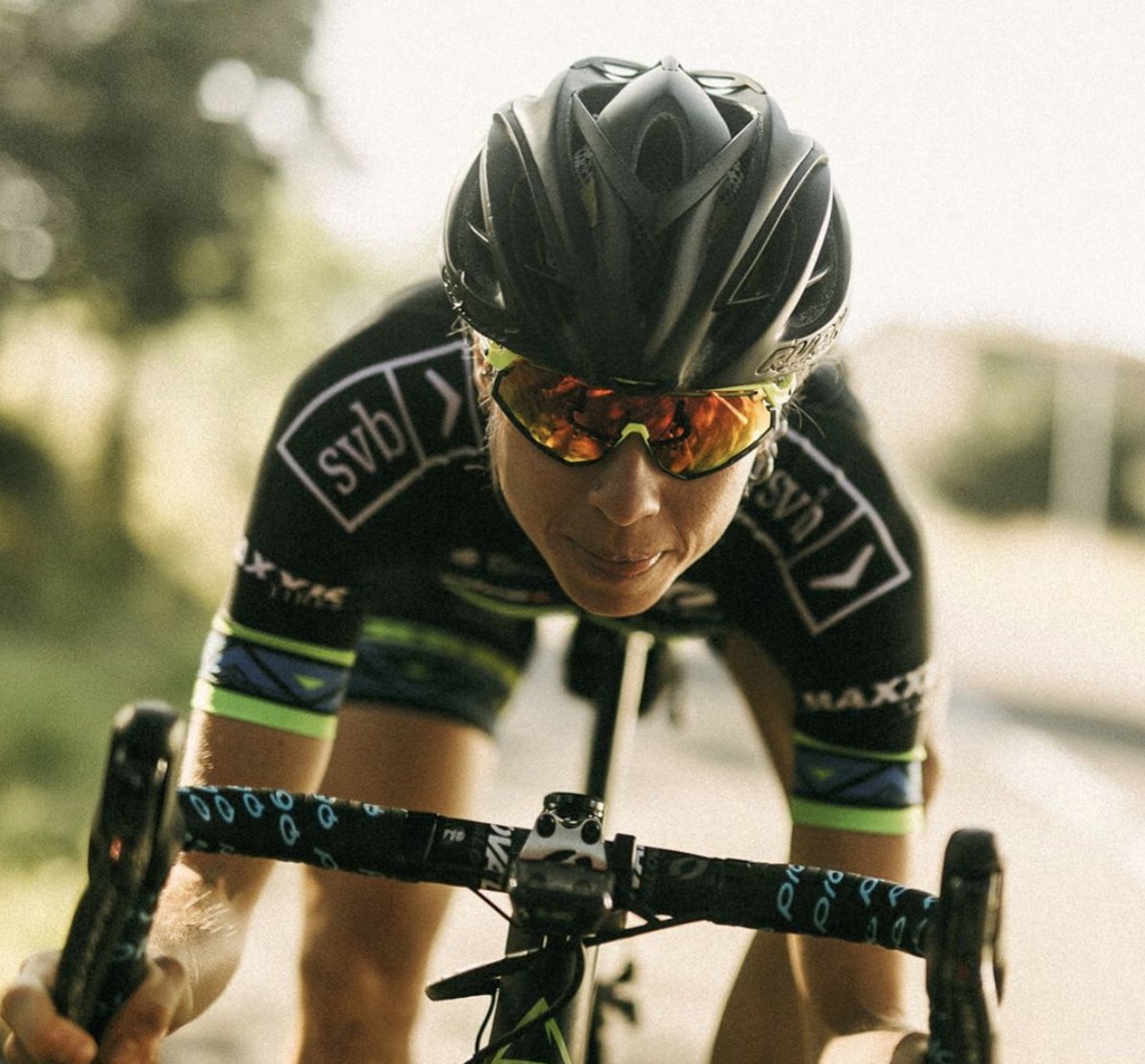 wild_ai_'s tweet photo. The power of women ✨✨
Going out for a ride?! Go!!
@brodie_mai attacking her weekend with @fujibikes pony amongst many good humans ✨ 😛@girodelladonna
#fujibikes #edcowheels #rudyproject @4iiiicom @praxisworks @maxxisbike @prologo.official https://t.co/XFbfYuZrVx