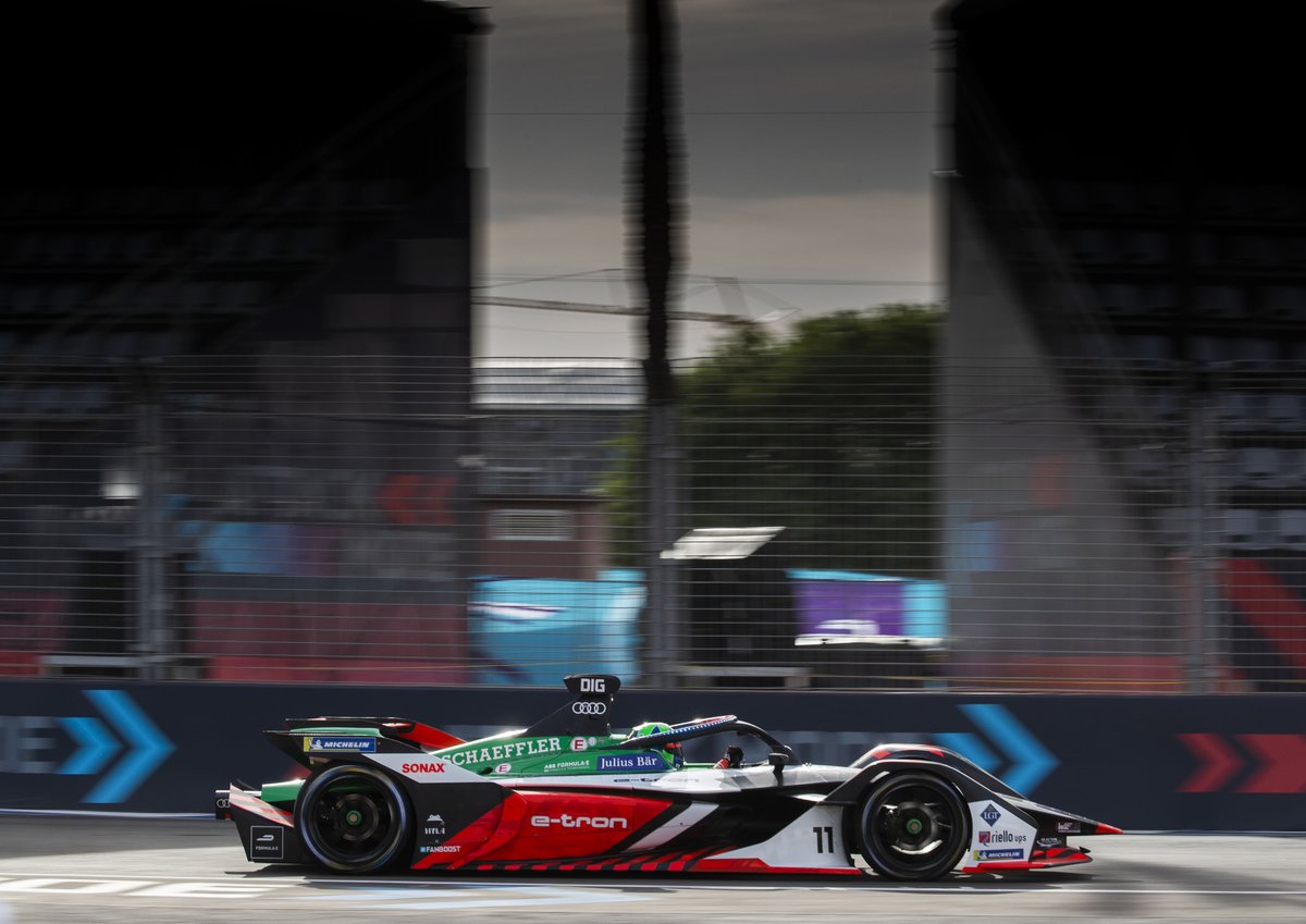 we_online's tweet image. One hour left until WE go green! 💪
#technologypartnership #wespeedupthefuture #emobility #formulae #we_eiSos #MarrakeshEPrix