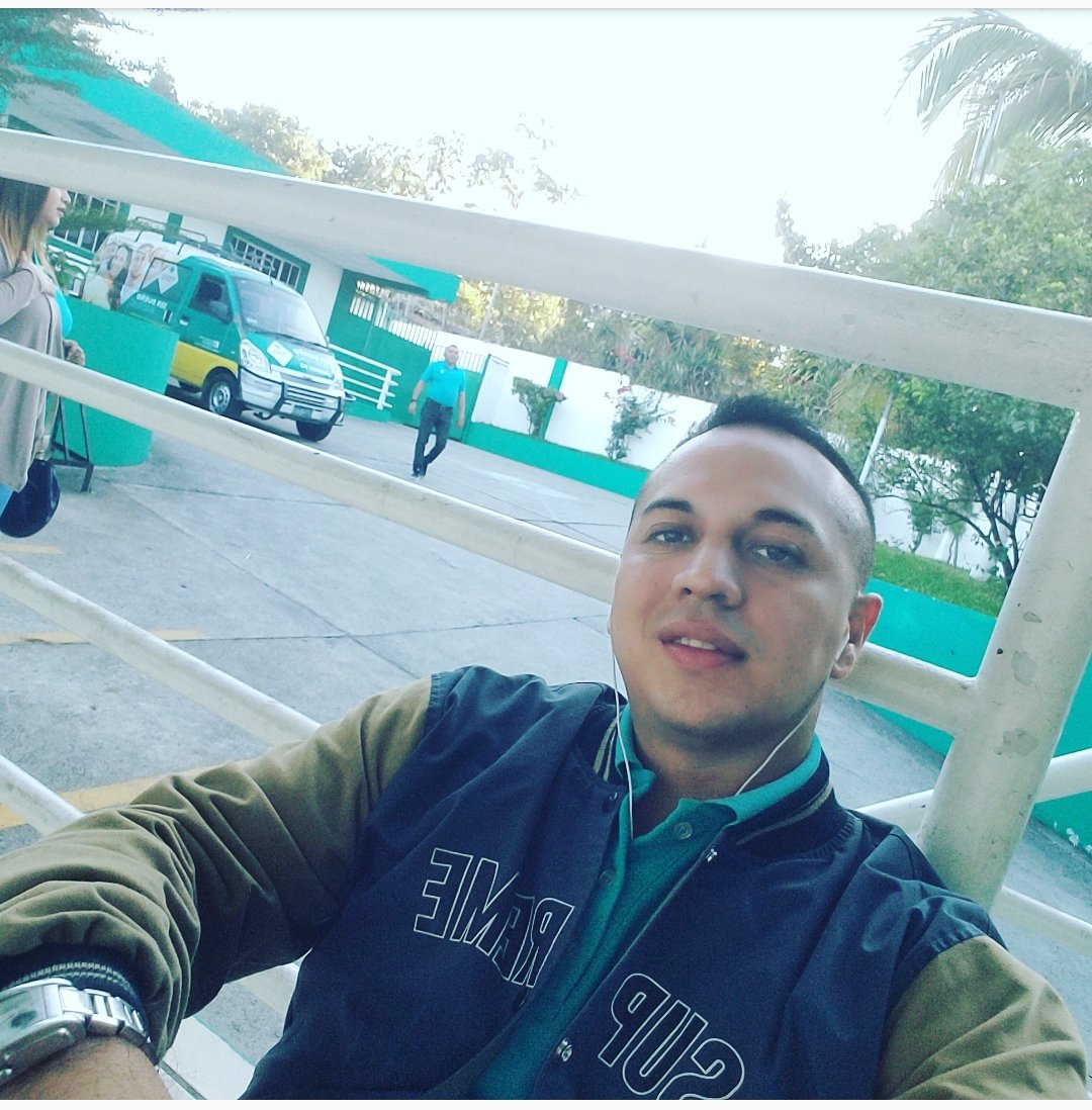 salsa_xmd's tweet photo. Aveces me lamento por hacer las mismas cosas de siempre😱 cuando en realidad veo q lo tengo todo , feliz sabado bendiciones😙😉 https://t.co/WFPkgOgDP6