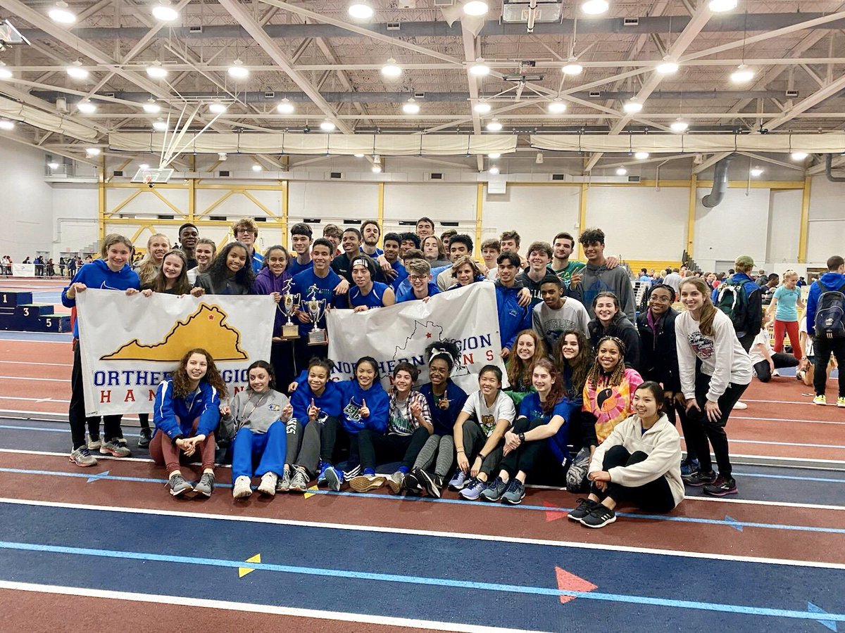 @AmandaHescock <a href="/southlakesxc/">South Lakes XC/T&F</a> @milestatdotcom Here‘s the pic of our seahawks!!