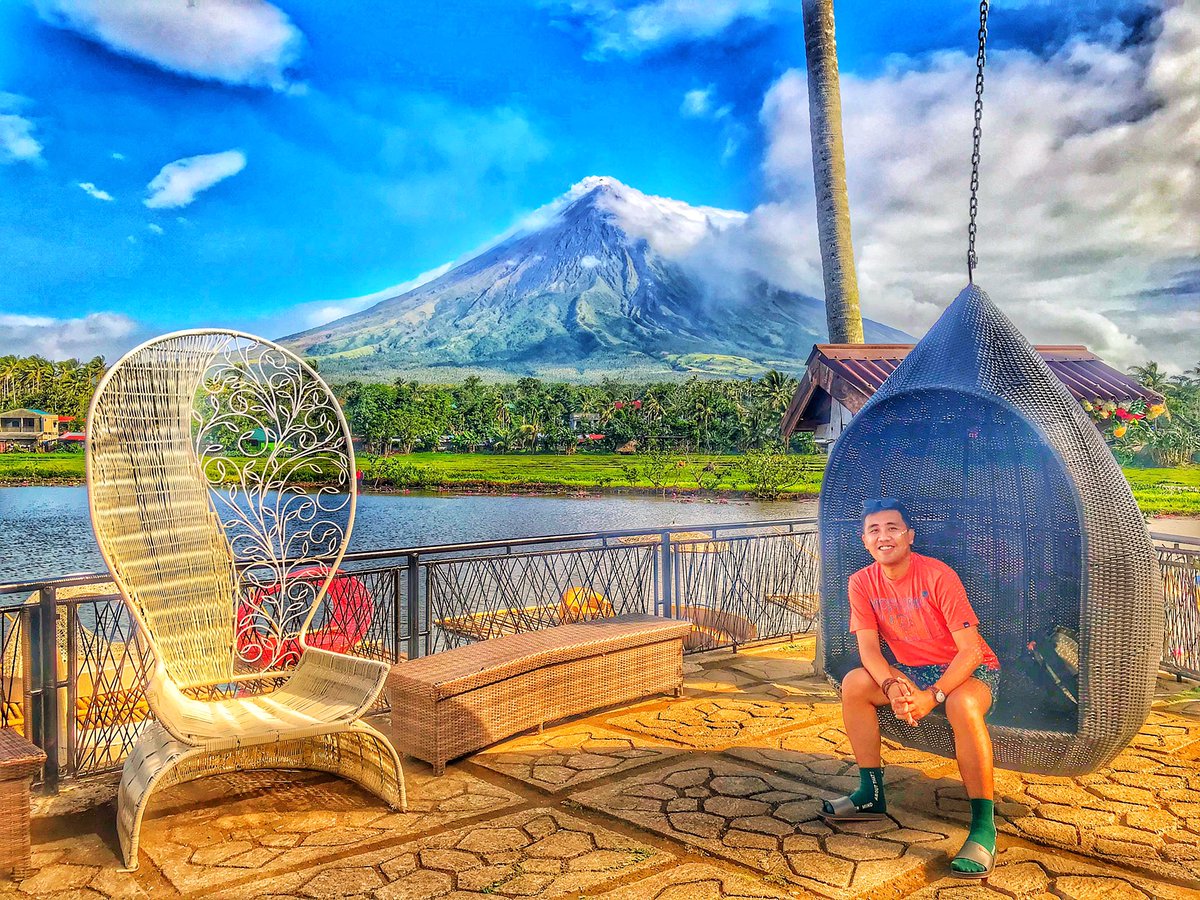 iamzhermhilo's tweet photo. Ang pogi ng Mayon.:)
#wheninalbay #mayon https://t.co/3hpkYg4SlS