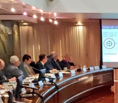 CAMTUR1's tweet photo. @Luis_Rey_Tarot Presidente de @CAMTUR1 participó esta semana en la primera sesión de #CONAPEX. #Guatemala fortalecerá su estrategia de promoción comercial y turística en el exterior con un trabajo conjunto de los sectores público y privado. #camturesturismo #turismoesprogreso https://t.co/X17uxfRY7T