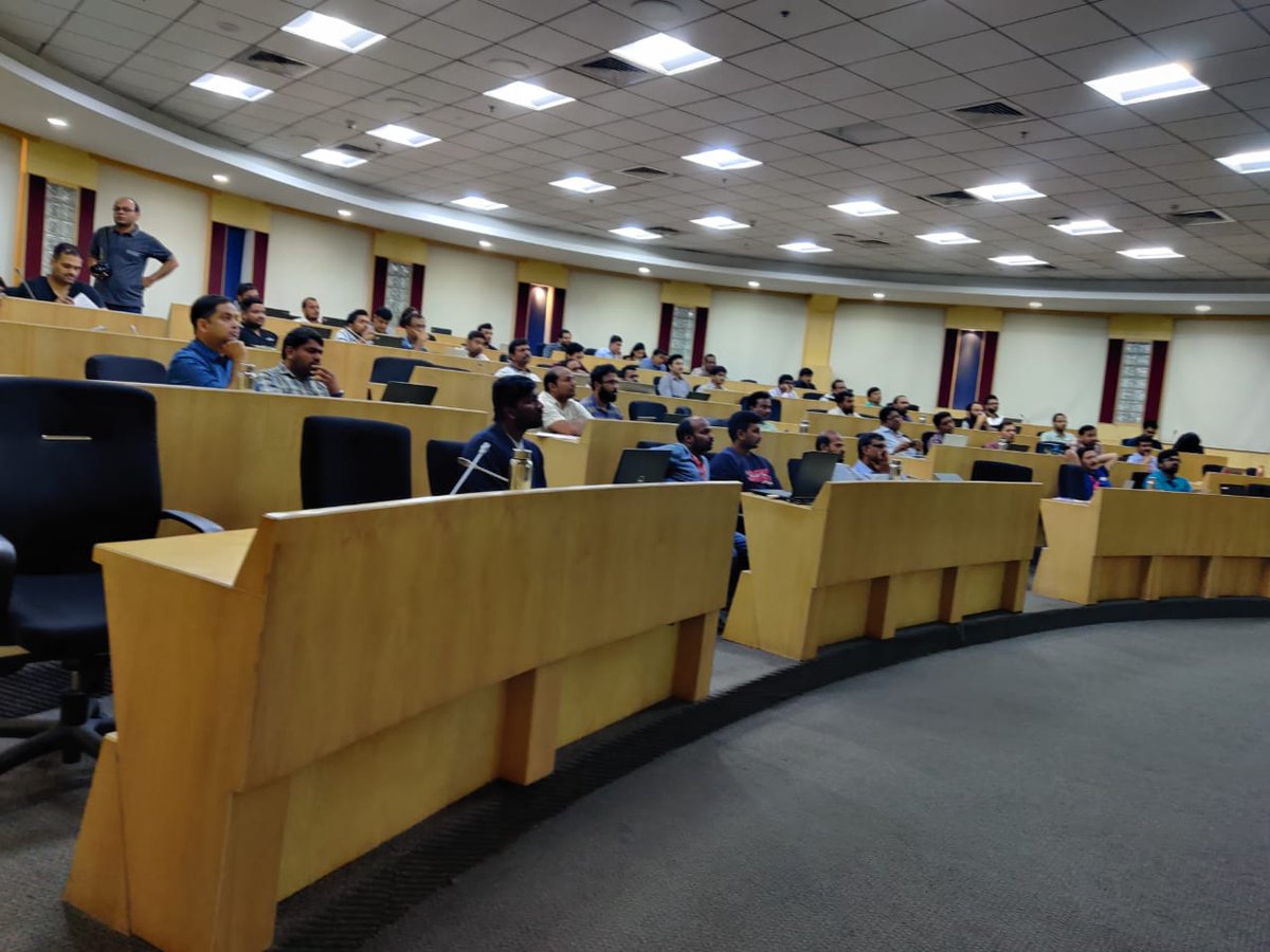 geeksinsights's tweet image. Today's session glimpses..it was great full-day packed session and awesome participants. @aioug_hyderabad @AIOUG thanks to @msjsr @AyeshaGeek other volunteers and TechMahindra for a wonderful venue.