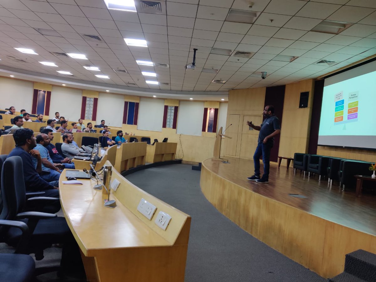 geeksinsights's tweet image. Today's session glimpses..it was great full-day packed session and awesome participants. @aioug_hyderabad @AIOUG thanks to @msjsr @AyeshaGeek other volunteers and TechMahindra for a wonderful venue.