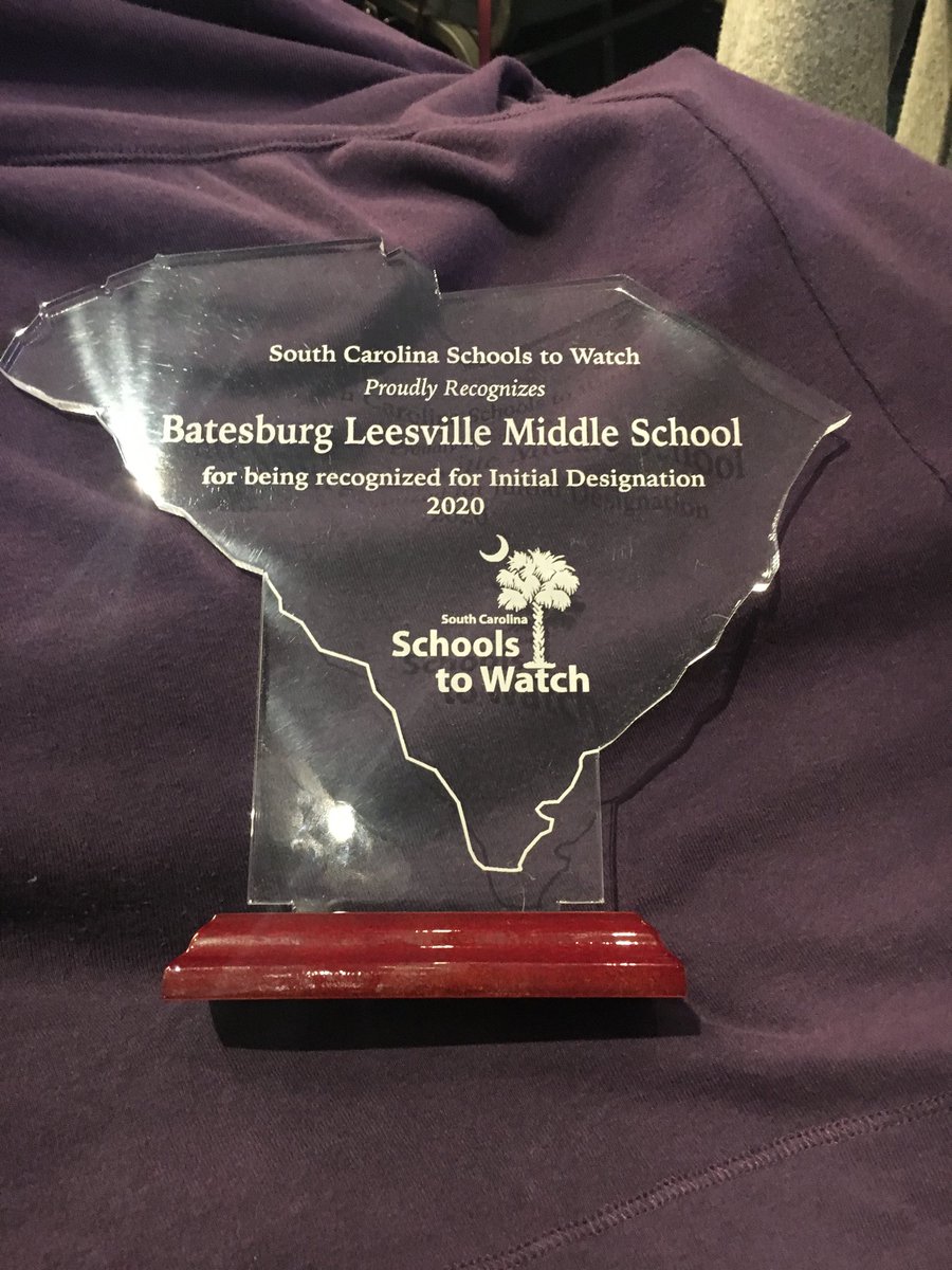 Love2Science's tweet photo. Panther Proud to receive this award for the hard work of our teachers and students! #lex3grows #roaringsincethe1920s https://t.co/BZNjOu9MYb