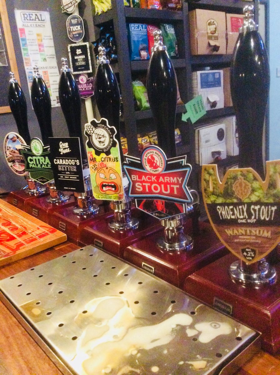 HopbunkerAleBar's tweet photo. Weekend cask selection 🔥🔥🔥🔥🔥 https://t.co/zUhRaby5xw