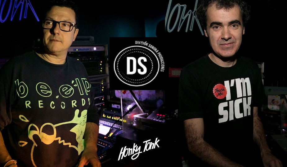 ARamos_Dj's tweet photo. Es un día especial, solo hay uno cada cuatro años.

Con seguridad, los comandantes de #DSdjs, van a distinguirlo aún más en @honkytonk_bar pinchando lo que en otros sitios no se escucha.

 ⬆️Arriba #PinchadiscosAnónimos 🎧🔝- 23:30 a 6:00 h.
 
 ⬇️Abajo #ARdj 🎧👓- 2:30 a 6:00 h https://t.co/cvUyBKbMmo