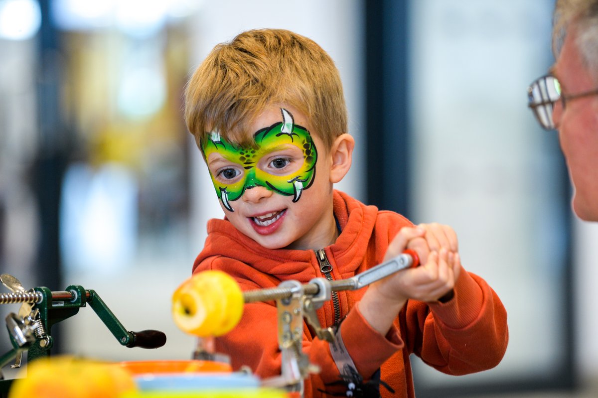 SpringtimeLive's tweet photo. #Facepainting at #SpringtimeLive on Sat 28 March is FREE (along with all our other activities). Come &amp; transport the kids into their own imaginary world, where they can choose to be a #tiger, #butterfly, #unicorn, #farmanimal &amp; more https://t.co/4jdhLUn7Pi 🦄 🦋 🐯 🐰 🌸 https://t.co/gE4vt0CZRt