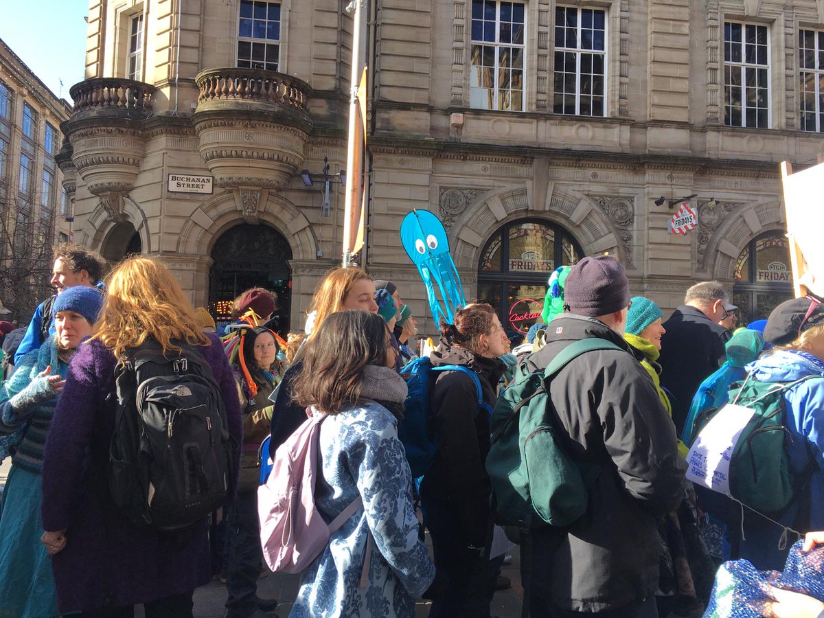 ScotlandXr's tweet photo. #TheBlueWave2 has made it's way through the centre of Glasgow to the Buchanan St steps. The Clyde is rising and so are we! #TheBlueWave #BlueWave2 #ExtinctionRebellion #RebelForLife https://t.co/JLGAFopGeC