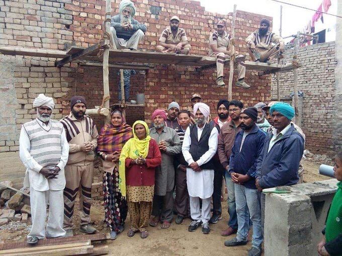 RadheSh14693840's tweet photo. #HomesForHomeless
#HomelyShelter
#Humanity
#Aashiana
#DeraSachaSauda
#SaintDrGurmeetRamRahimSingh
#SaintMSG
#BabaRamRahim https://t.co/y2MDcgdXLs