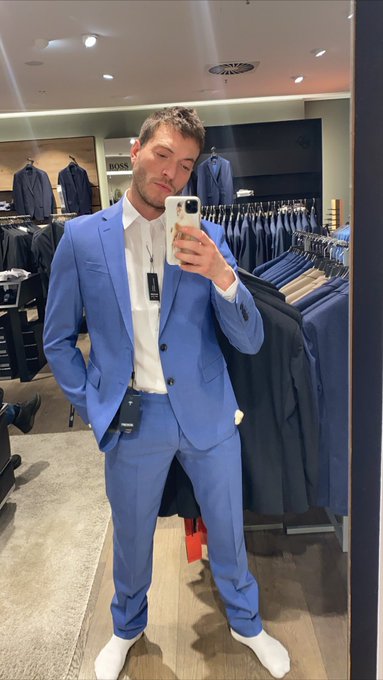 1 pic. Gonna buy this one ? #meininsuit #gayinsuit https://t.co/IGEcdbEIsl