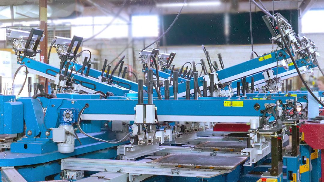 Catching our auto machine on a break for once. Beasts need to take a break once in a while. 💪 💪 💪 

#screenprinting #printlife #supportlocal #screenprintshop