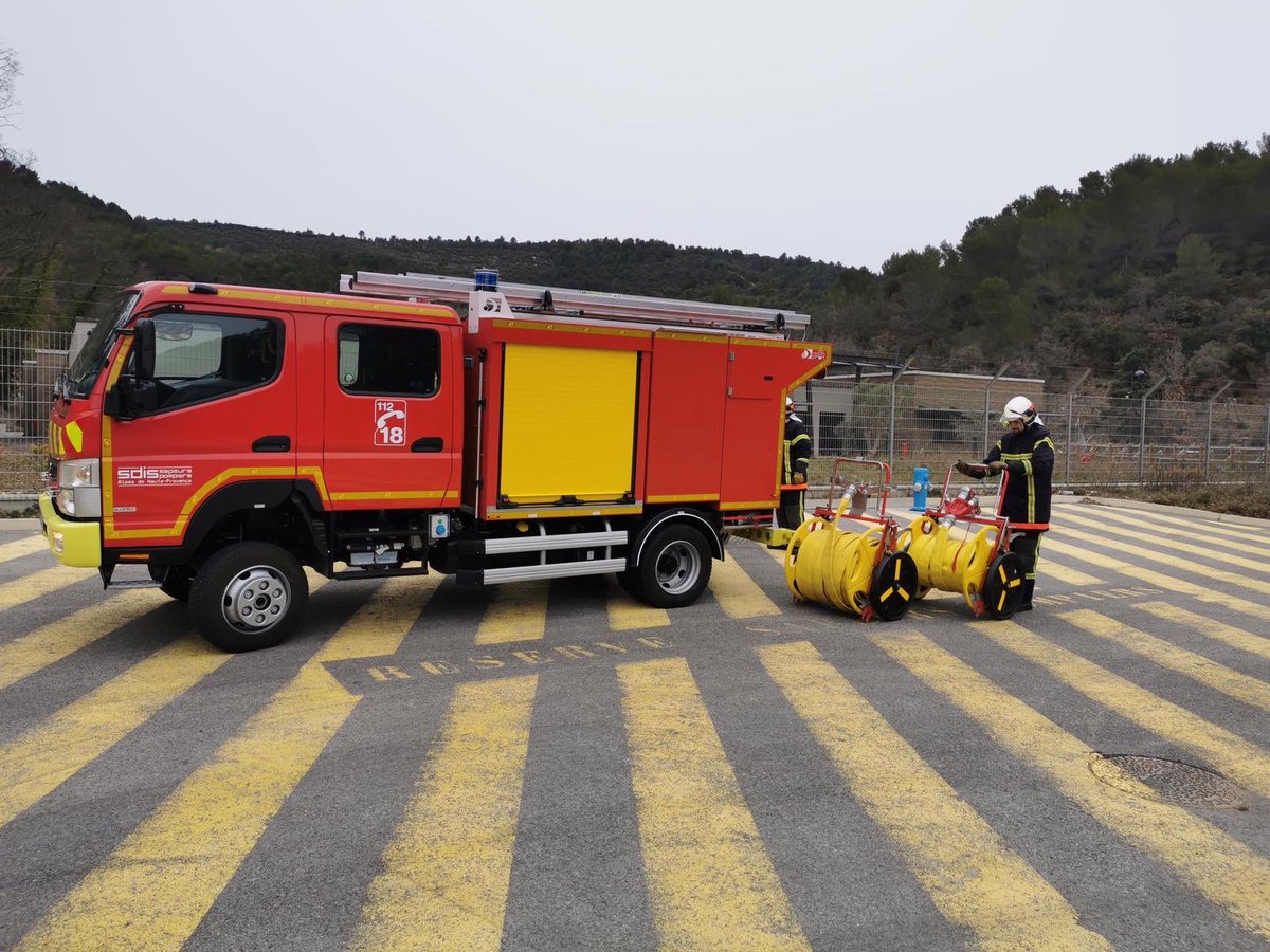 Pompiers 04 tweet media