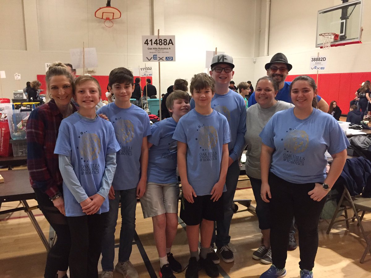 OHJH_Robotics's tweet photo. Good luck at the Vex IQ Texas State Championships! Oak Hills Robotics team 41488A @ohjhschoolnews @oakhillslions #LionsMoveForward https://t.co/4ZKq03g9hC
