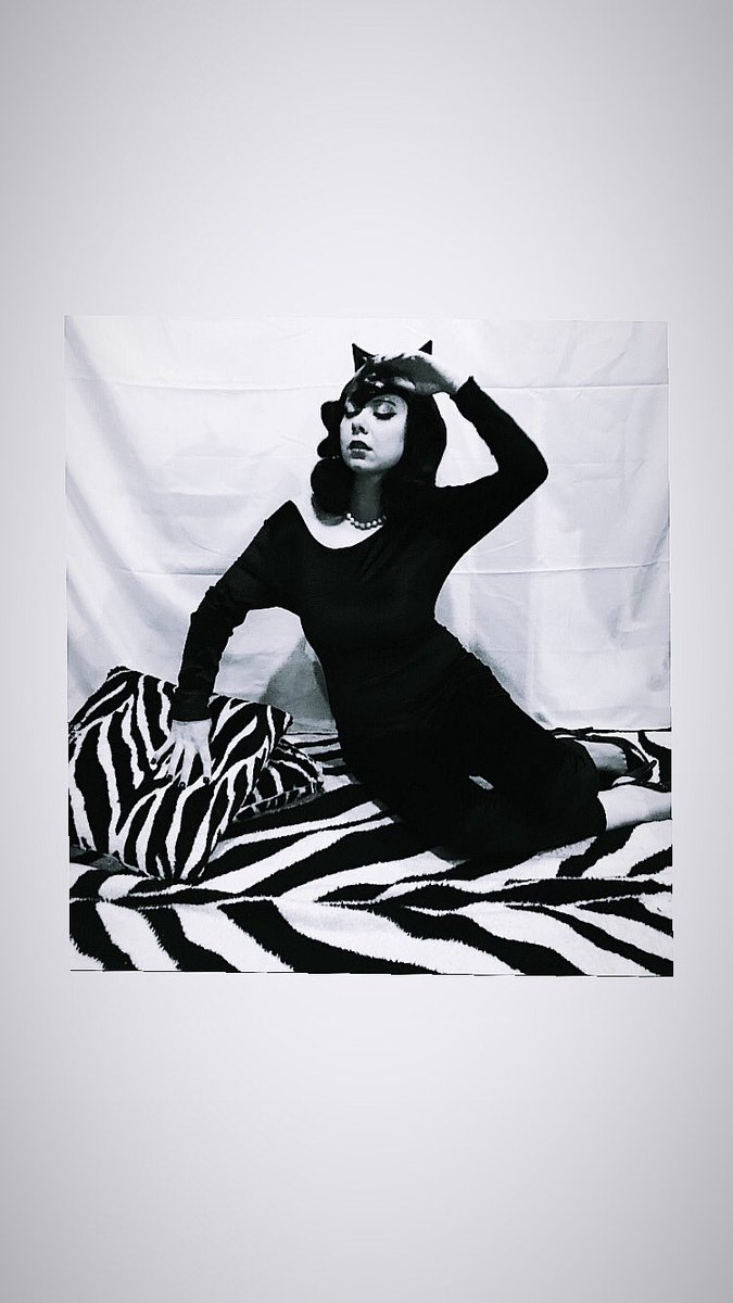 MissVintageVan's tweet photo. #happycaterday #saturday #pinup #pinupstyle #pinupfashion #pinupphotography #midel #winnipeg #catwoman #innercat #batman #batmanuniverse #JulieNewmar #innerstarlet #pearls #black #basicblack #purlesgowitheverything #strongwoman #femmefatale #asskickers #badassbabes https://t.co/6qZrwZYFMu