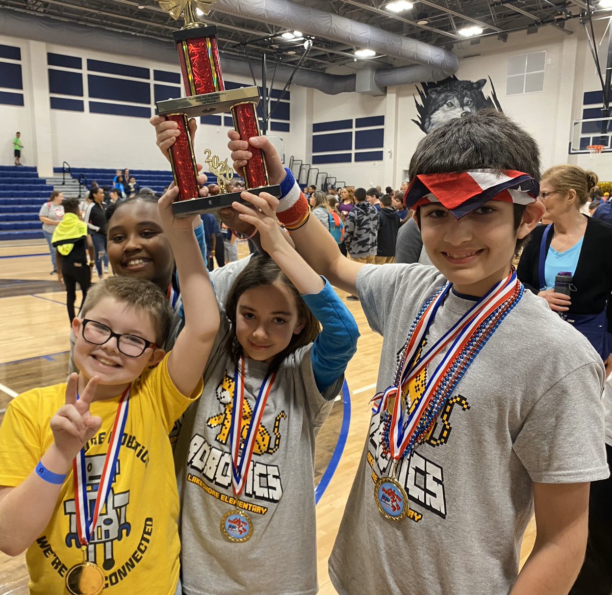 shelly_veron's tweet image. We coded for the gold! First place!!  🥇 @HumbleISD_LSE @Humble_Science #leopardspotting #HEROrobotics