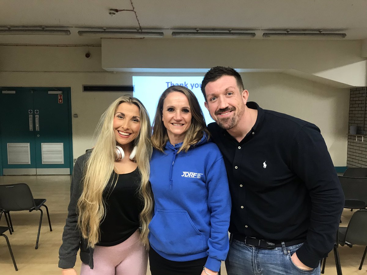 Amazingly inspirational <a href="/PhilGraham01/">Phil Graham</a>  and @coach_diabetic today at Belfast Discovery Day @JDRFUK