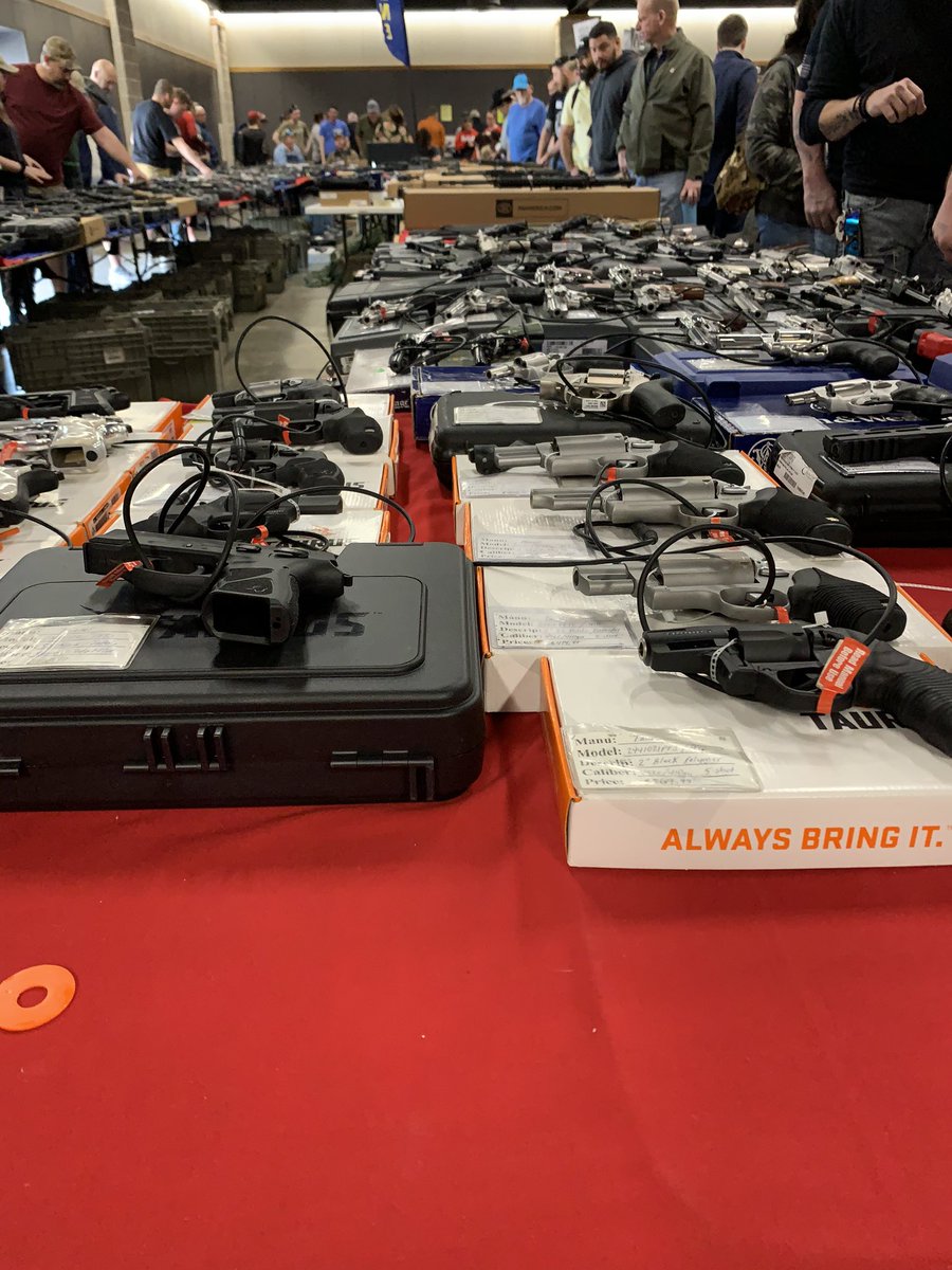 SatoshiSean's tweet photo. At a #TEXAS #gunshow think I’ll get a new gun with some #Crypto and buy some bullets with my #Bitcoin  @KIFSCrypto @bensemchee @ricecrypto @MAD_crypto1 https://t.co/GRXDZgD3bn