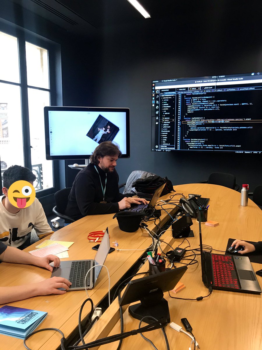 CoderDojoParis's tweet image. Ambiance studieuse en html, avec des sites de sneakers👟, un site pour partager ses créations pixel art👾 ou encore la préparation d’ateliers futurs 🤫😉
#CoderDojoParis