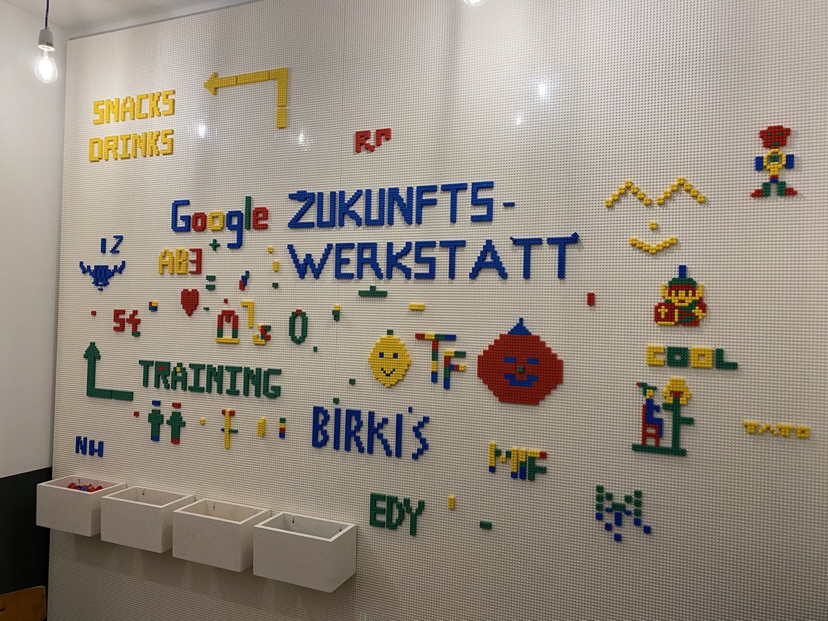 WiederFrank's tweet photo. Einführung in Künstliche Intelligenz in Kooperation mit der appliedAI Initiative #Google #thx #zukunftswerkstatt                    https://t.co/vmwK5eLF4U https://t.co/1V8RWM80Gt