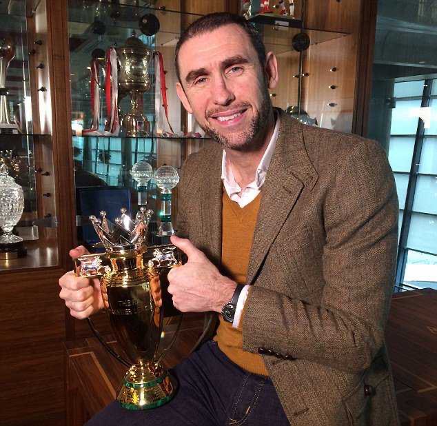 keown01's tweet photo. Happy Invincibles Day @martinkeown5 @Niallkeown https://t.co/ajnhUNXFjt