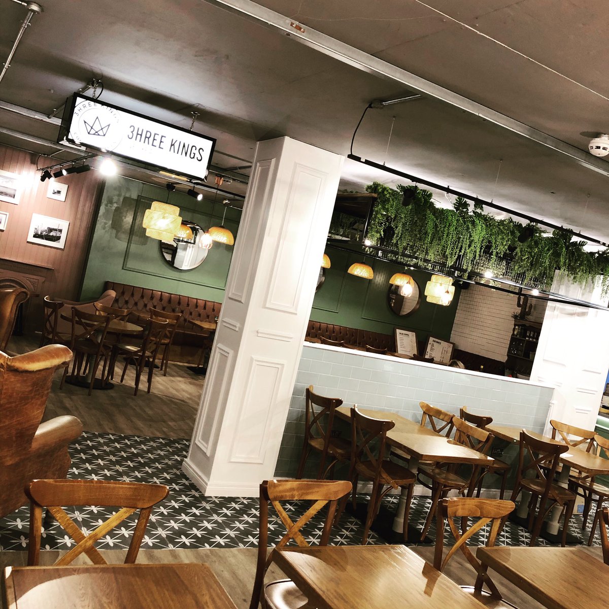 Working late tonight.....open tomorrow from 1030!! Our new look is amazing and we’ve a menu to match! See you all tomorrow #3hreekings #portstewart