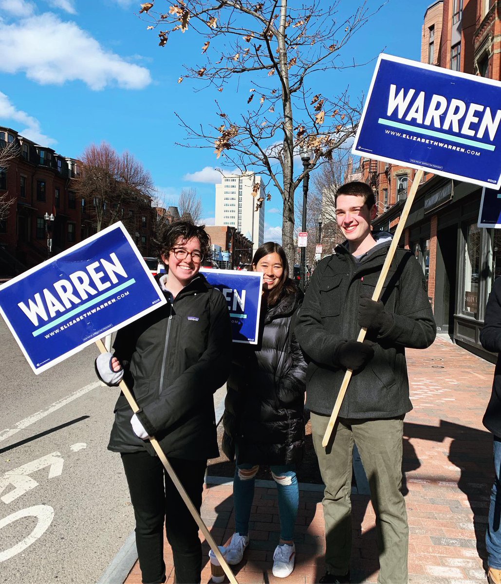 BUforWarren's tweet photo. Last Saturday Canvassing in MA☹️But don’t forget to Vote on Tuesday!!! 🗳🗳🗽#MAforWarren #BUforWarren #LFG #mapoli https://t.co/38iUYOLZG3