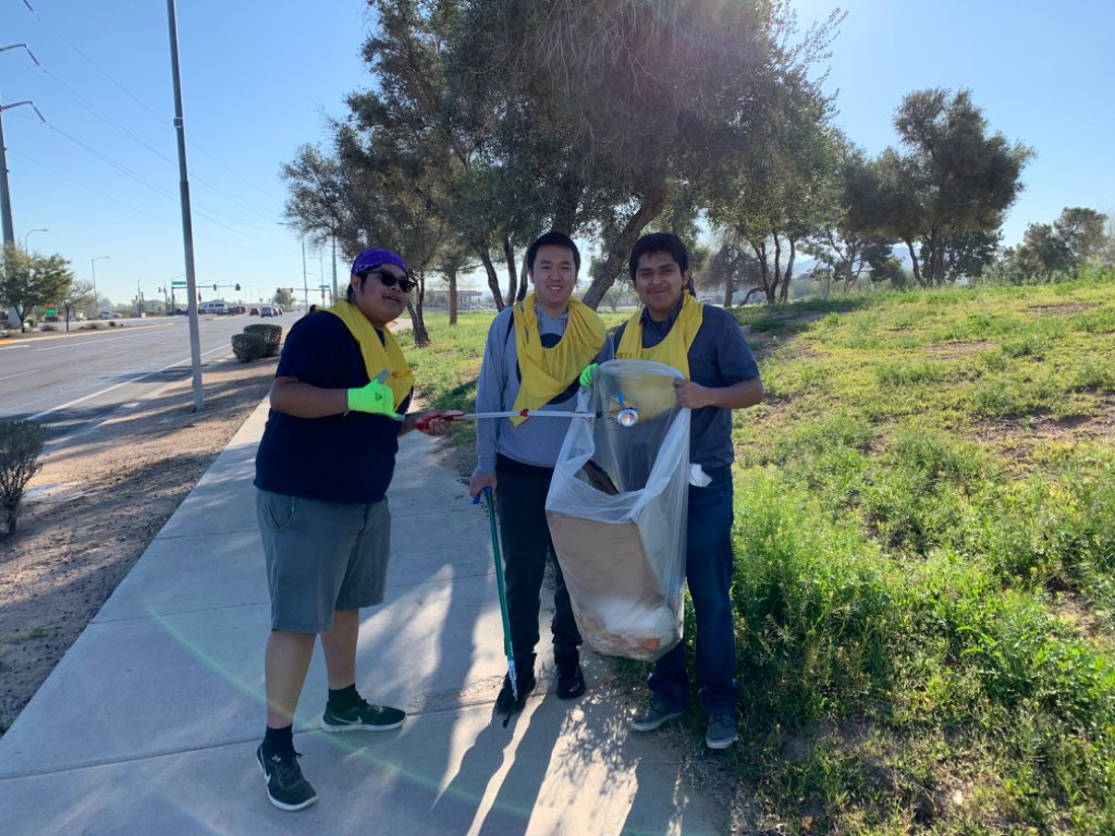 CChsChampions's tweet photo. Our @CChsChampions spent their Saturday morning cleaning up Baseline Road. We are so proud of our Seniors taking ownership of our campus and community. #BeAChampion #ThisIsWhoWeAre #LiveHereLearnHere #ClassOf2020 #PXU https://t.co/srD8g6AsZC