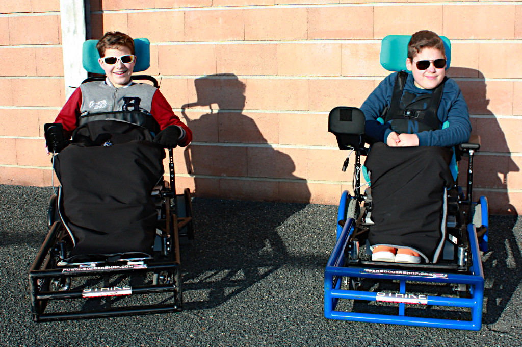 Reybok_fr's tweet photo. Gymnase pas chauffé ? Des performances amoindries ? 👎
Avec la chaufette Reybok, soyez au chaud en toutes circonstances ! 😉
#Handicap #Innovation #HandiChaufette #FootFauteuil
https://t.co/bQX2mrjor2 https://t.co/X71FtTTQWn