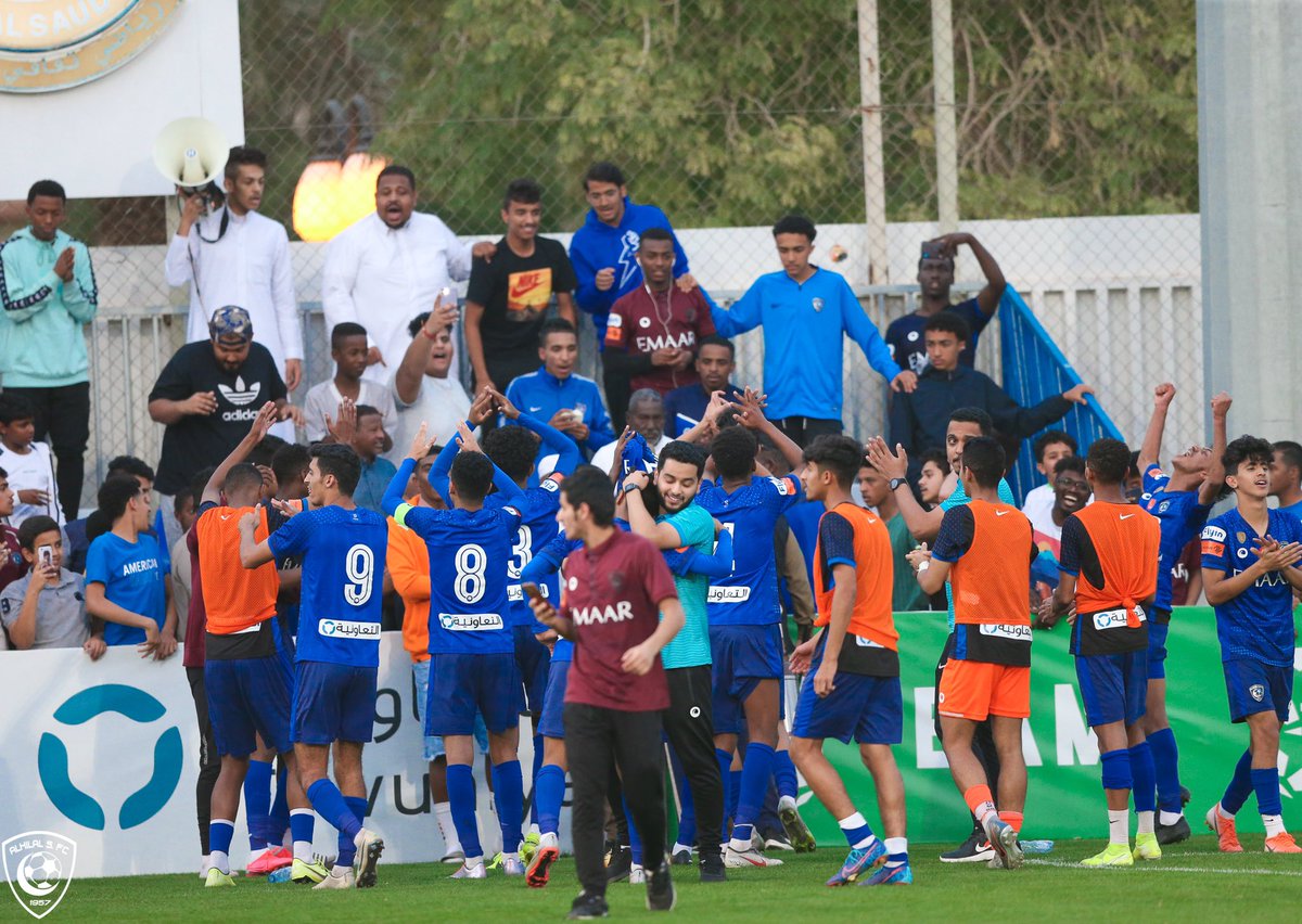 Alhilal_FC's tweet photo. ⚽️ "هلال 17" يكسب الاتفاق 👏🏼💙

#الهلال https://t.co/Wn9wR1WzCg