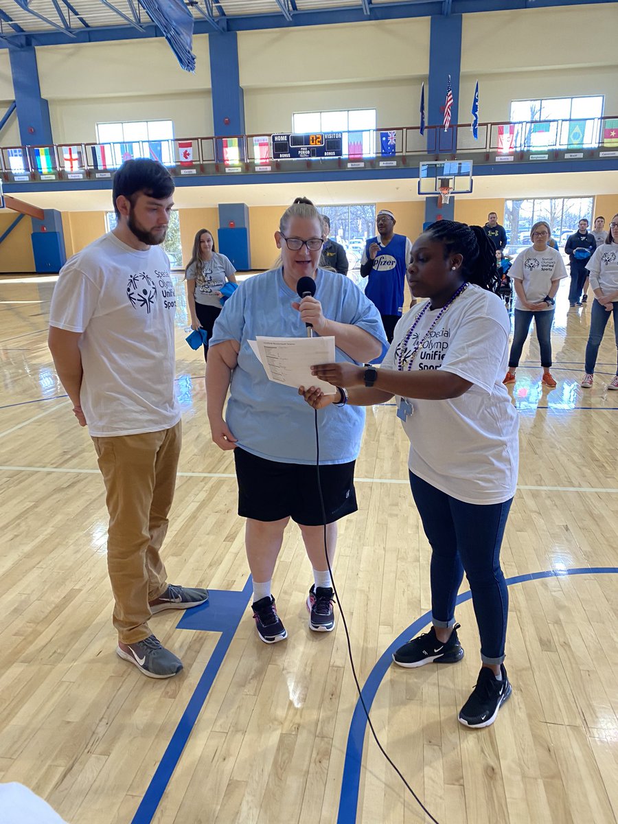TeamHasch's tweet photo. The Inaugural Unified Basketball Tourney hosted by @INStCampusRec @indianastate
Lots of camaraderie and competition! Thank you to Demetria and the committee for the vision and execution. #PlayUnified #FaceOfInclusion https://t.co/QeN4AqqUHV