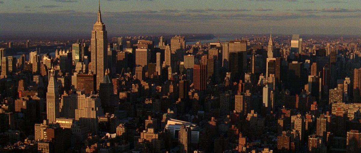 angelvercci's tweet photo. The Devil Wears Prada (2006) https://t.co/QvynHHn8TS