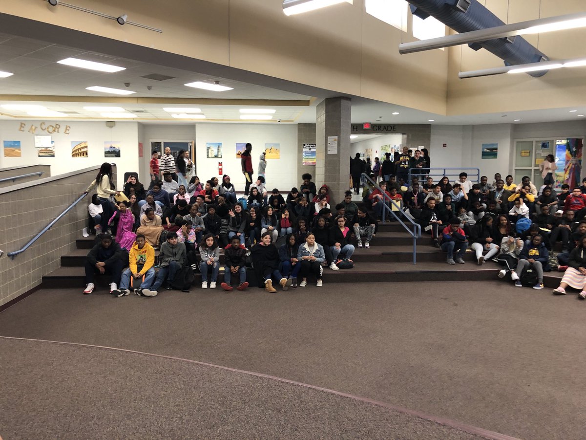 GlasherRobinson's tweet photo. 8th grade 2nd Quarter Awards Ceremony ⁦@thehairston⁩ ! In a little over 3 months they will be headed to HS! #WatchUsBeGreat #mysourpatchcrew ⁦@CEBSmith6595⁩ ⁦@NiciaGeorge⁩ ⁦@kevinlmcrae⁩ ⁦@GCSchoolsNC⁩ ⁦ https://t.co/tf7NMhIGFZ