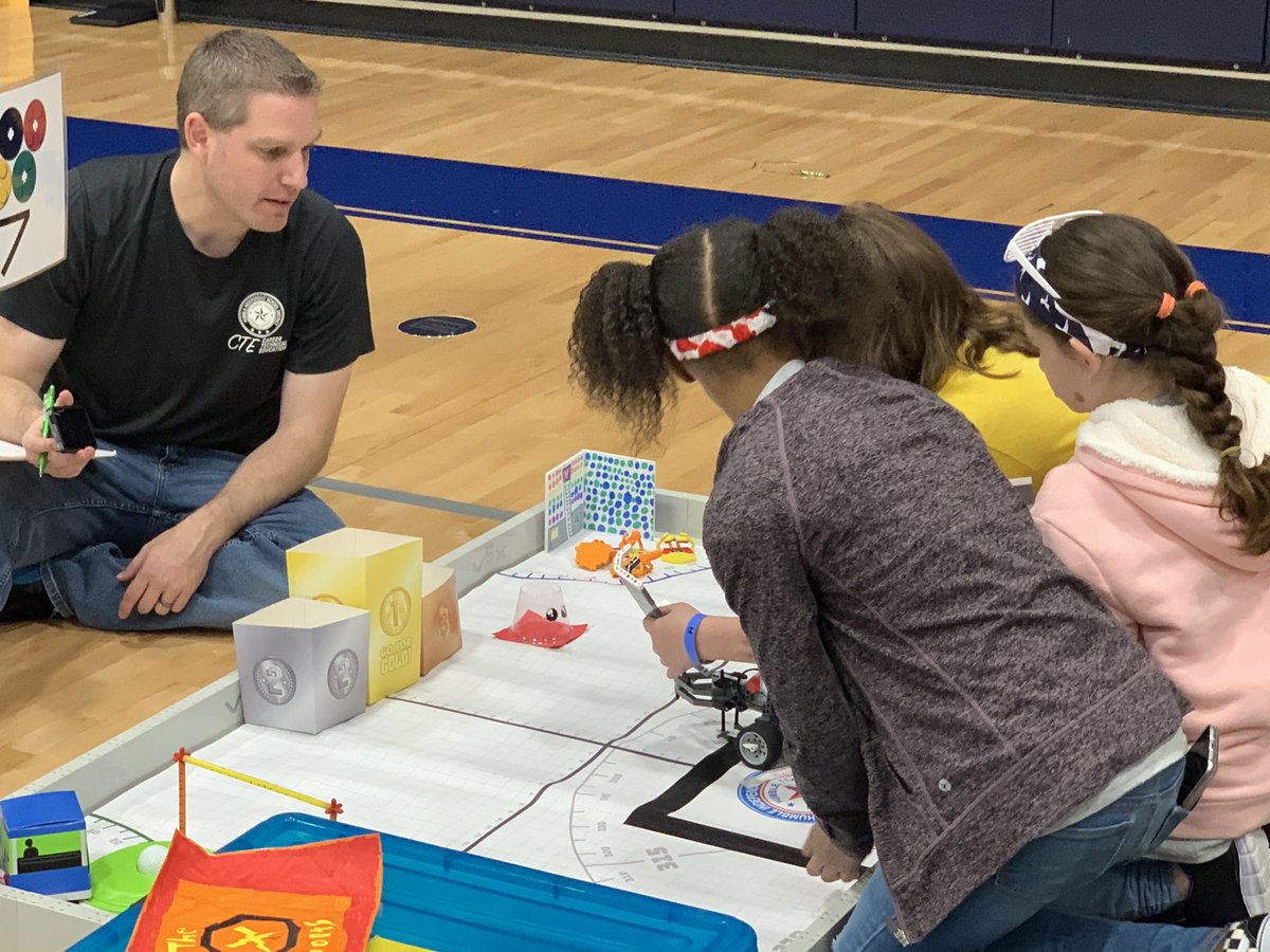 annwjohnson's tweet image. HEROrobotics keeps growing...great work Humble ISD science team...authentic learning opportunities for our students #HEROrobotics #@Humble_Science