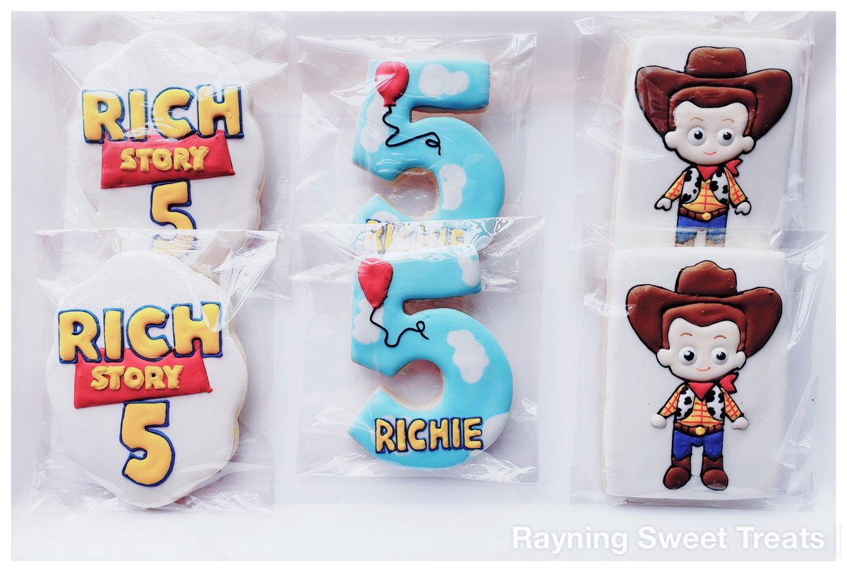 Rayningsweets's tweet photo. Toy Story Cookies!
#rayningsweettreats #614cookies #614sweets #customcookies #customcookies #royalicingcookies #toystorycookies #sugarcookiesdecorated #charactercookies https://t.co/2G9aAOuCAL