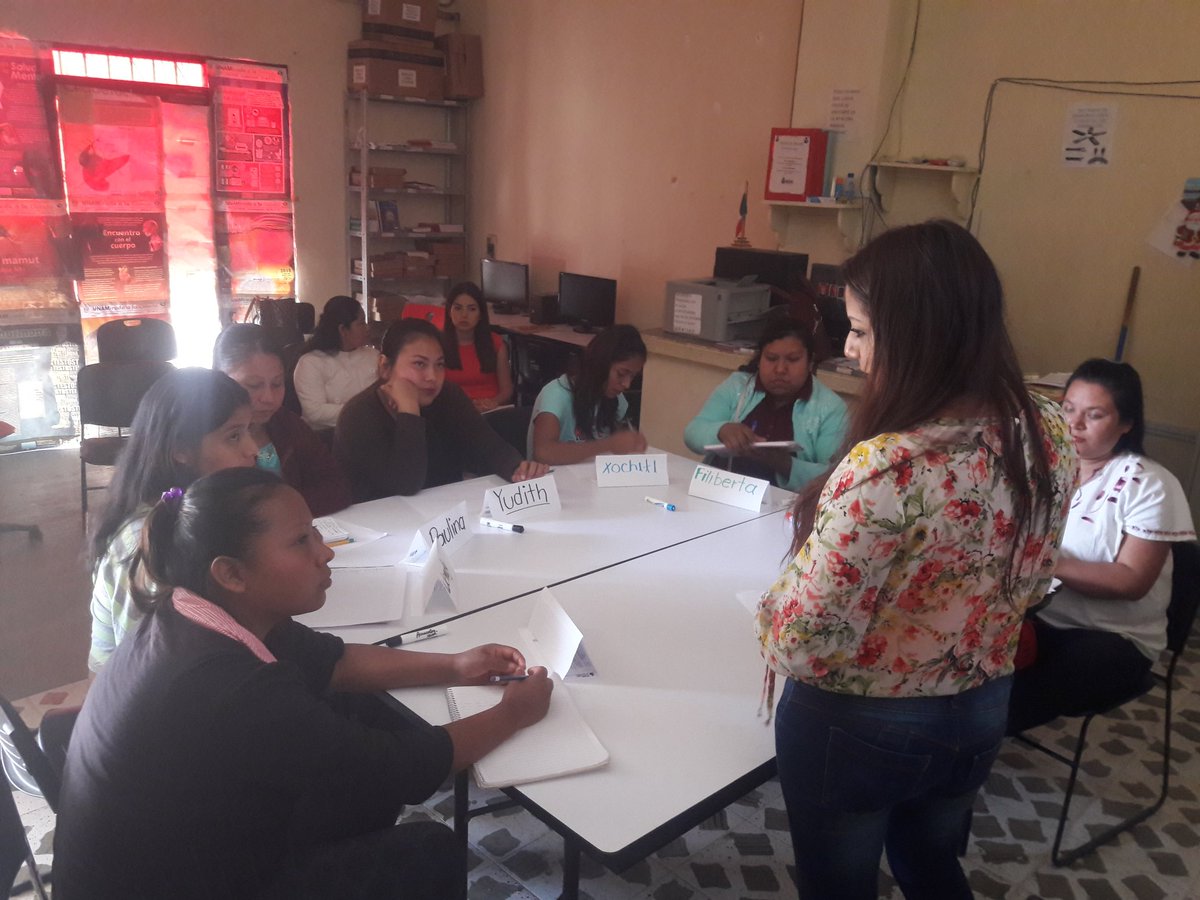 IeeaslpP's tweet photo. Con la participacion se nuevos alfabetizadores PEA en curso de induccion a alfabetizacion quienes nos estaran apoyando en el mpio de #Aquismon con el apoyo del la lic. Vasty Esmeralda Jimenez enlace reg. Serv. Educ. Zona huasteca @BarraganHelios @marmol_58 @Ieeaslp_aquismo https://t.co/NODMQN3XPg